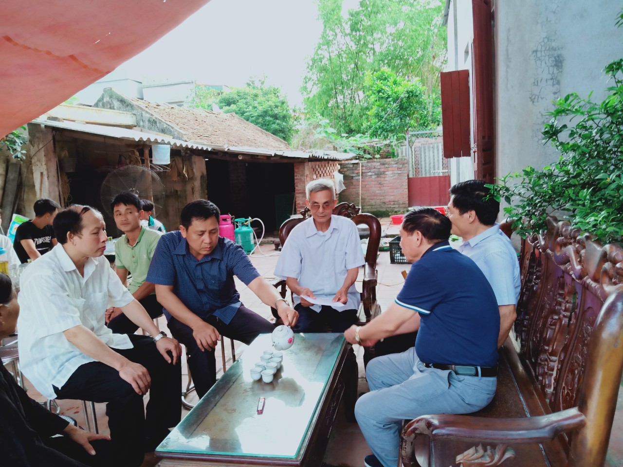 Hiệp hội DNNVV tỉnh Bắc Ninh, động viên gia đình vụ TNGT đặc biệt nghiêm trọng tại Quế Võ
