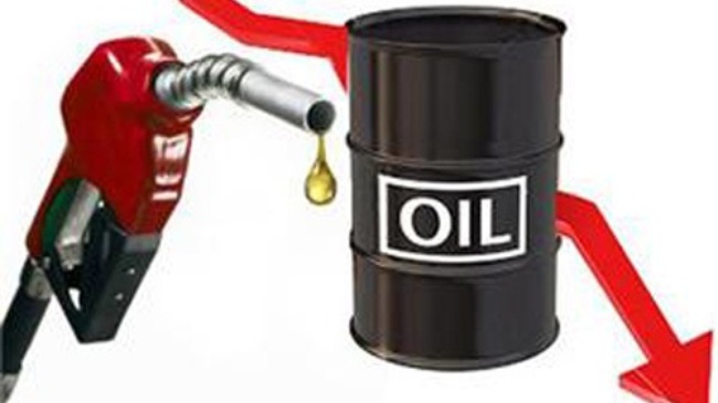 Cú đúp xăng dầu: Vừa tăng giá, vừa tăng thuế?