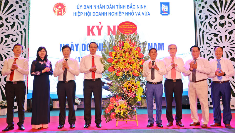 Hiệp hội Doanh nghiệp nhỏ và vừa tỉnh kỷ niệm  Ngày Doanh nhân Việt Nam